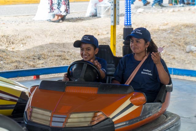 Here is Sonia riding the bumper cart at last years festival following the band's first big concert in Tezoatlan, Oaxaca.