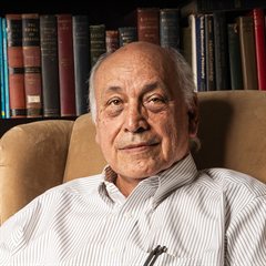 Dr. Alejandro Paz